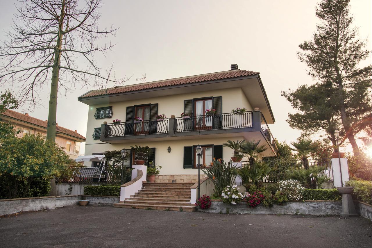 Villa Fraele 阿奇雷亚莱 外观 照片