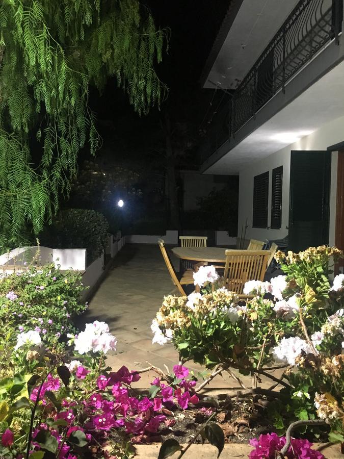 Villa Fraele 阿奇雷亚莱 外观 照片